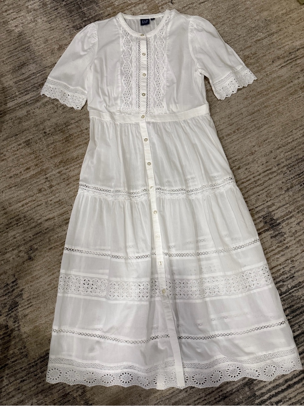 GAP White Eyelet Button-Front Tiered Midi Dress
